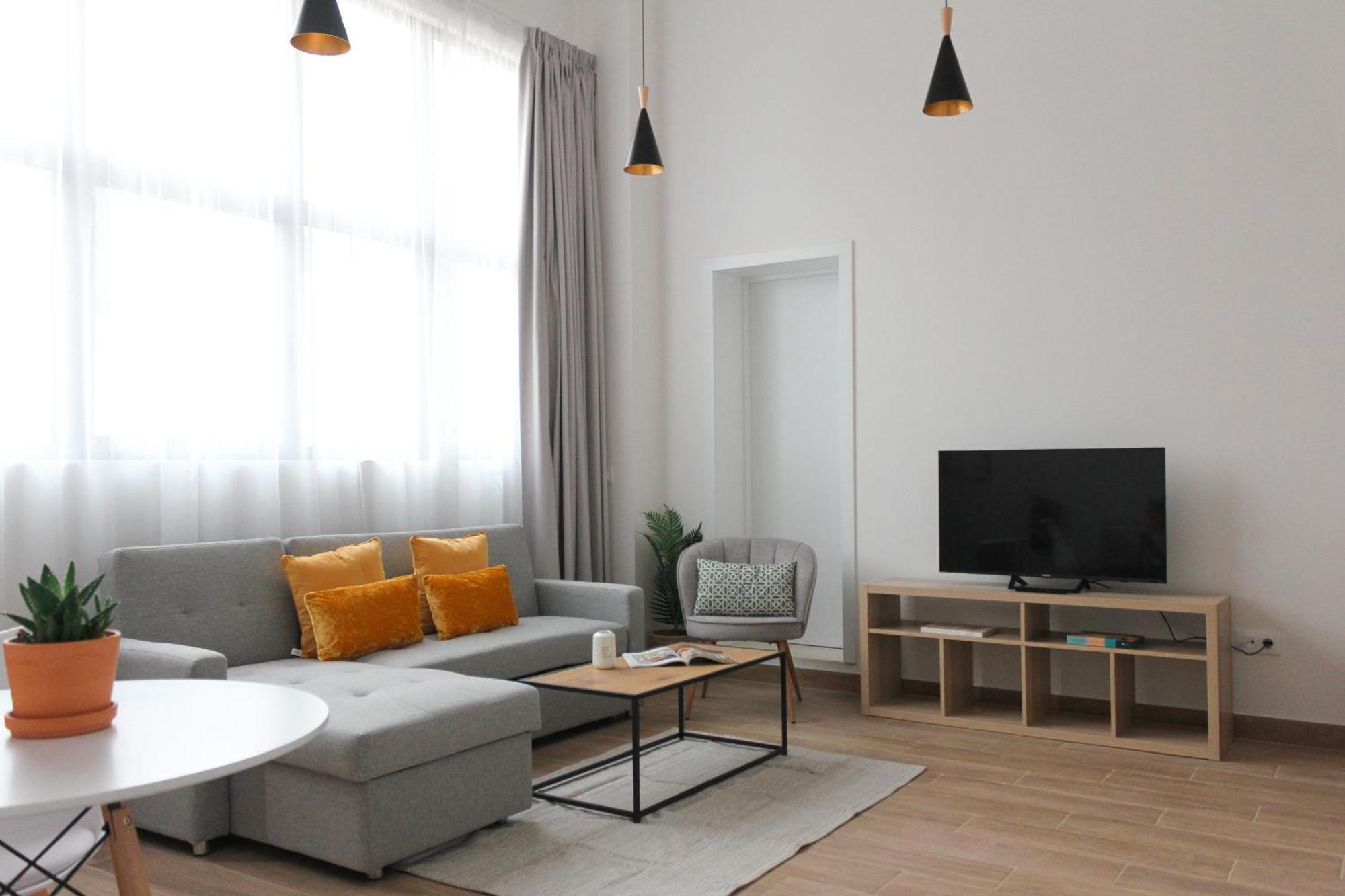 Monkeys Apartments Miraflores เซบีญา ภายนอก รูปภาพ