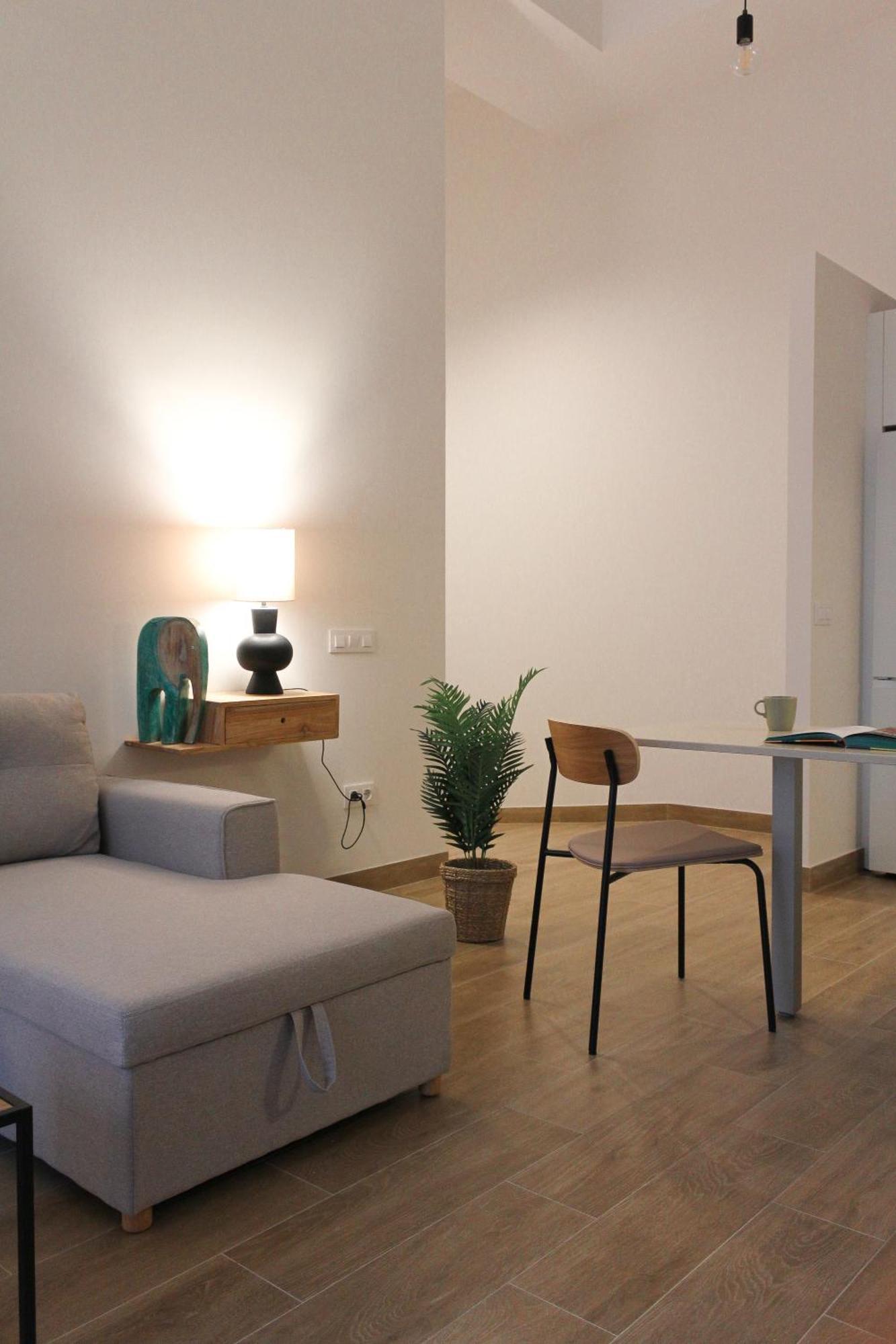 Monkeys Apartments Miraflores เซบีญา ภายนอก รูปภาพ