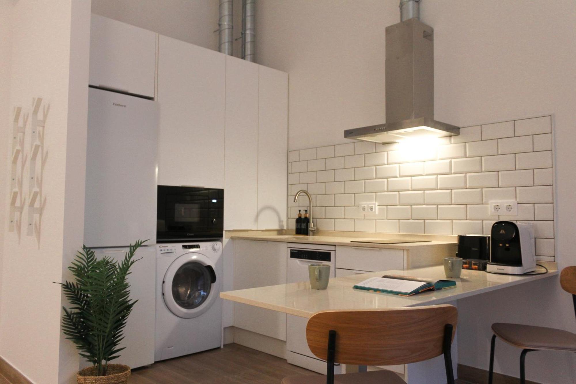 Monkeys Apartments Miraflores เซบีญา ภายนอก รูปภาพ